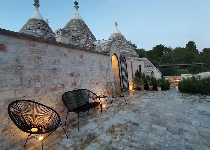 Trullo Mela Comfort, 6 People, 10 Minutes Alberobello