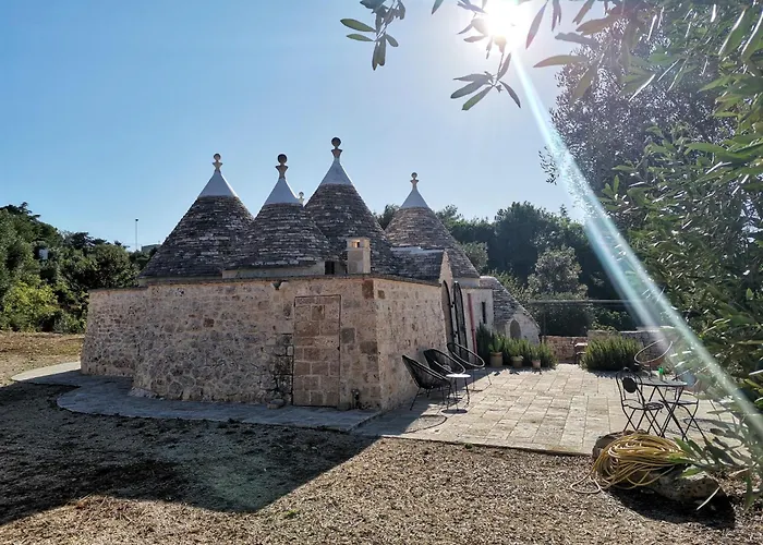 Trullo Mela Comfort, 6 People, 10 Minutes Alberobello
