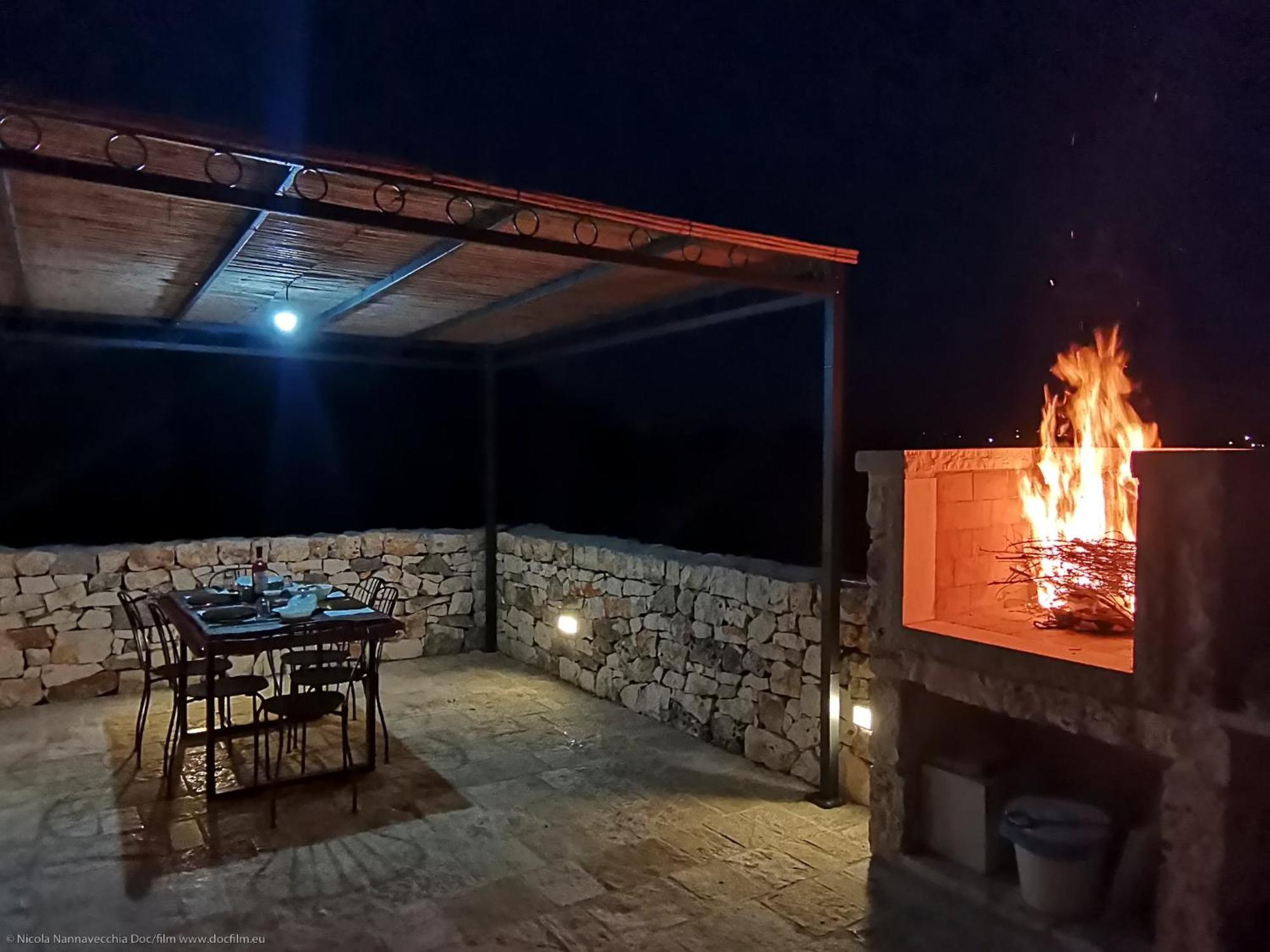Trullo Mela Comfort, 6 People, 10 Minutes Alberobello