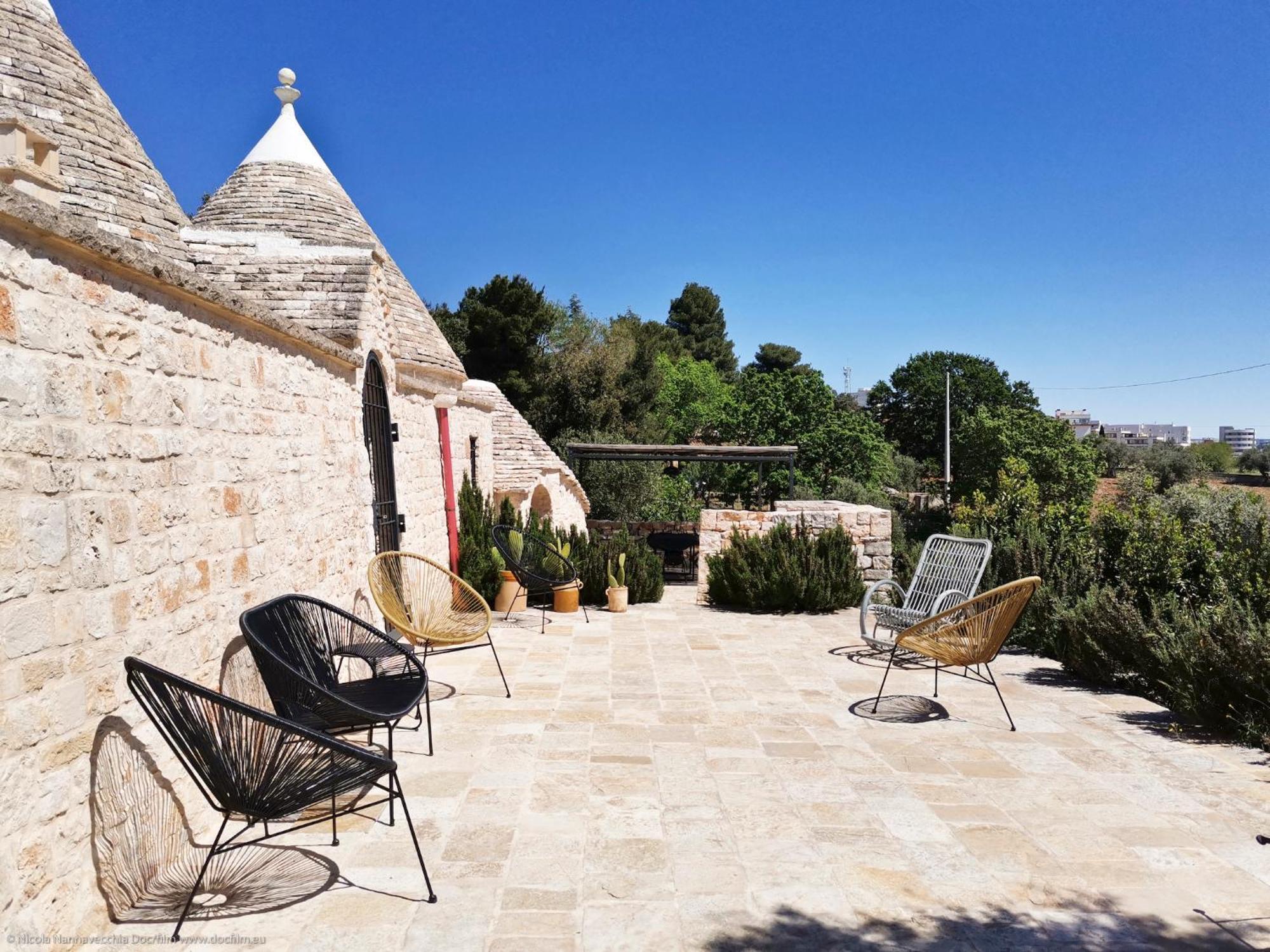 Trullo Mela Comfort, 6 People, 10 Minutes Alberobello