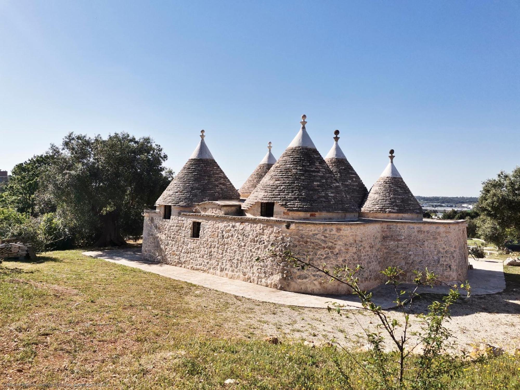 Trullo Mela Comfort, 6 People, 10 Minutes Alberobello Holiday home Putignano