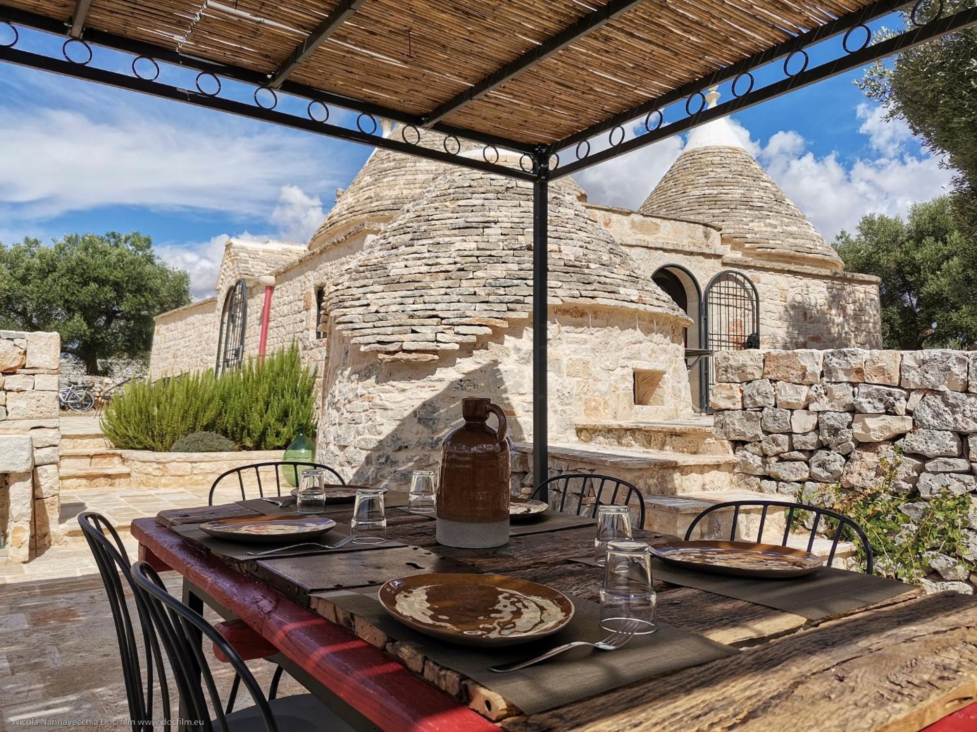 Trullo Mela Comfort, 6 People, 10 Minutes Alberobello